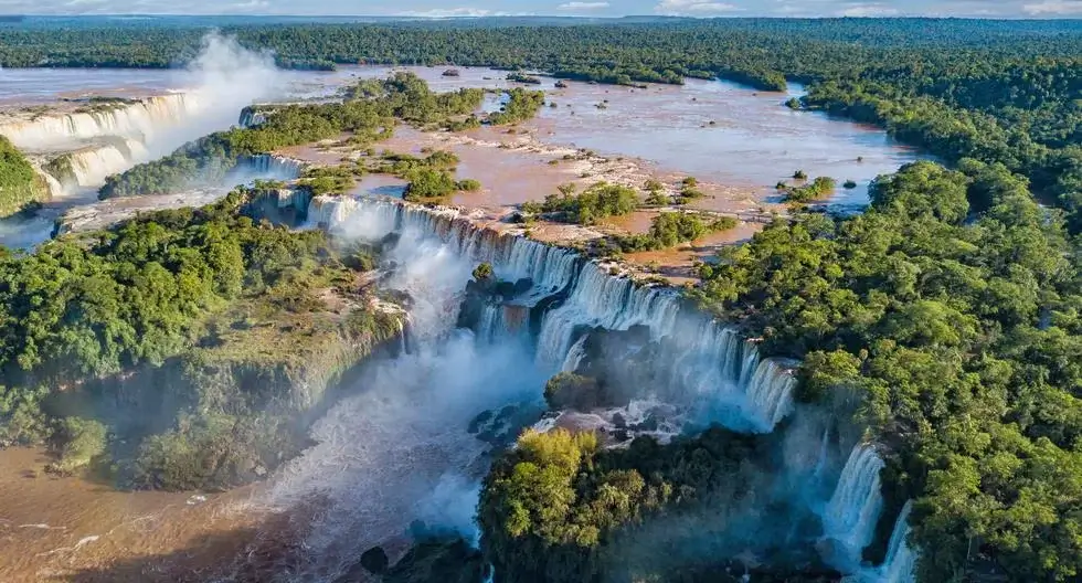 Vista panorámica de las Cataratas del Iguazú
